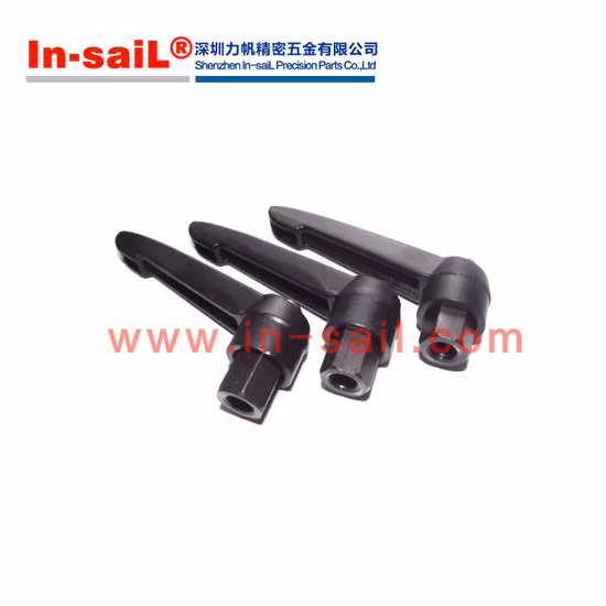 회전 핸들과 검정색이 있는 균형 잡힌 크랭크 핸들